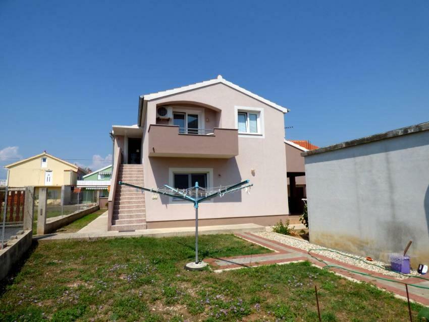 Apartments Branko Нин Екстериор снимка
